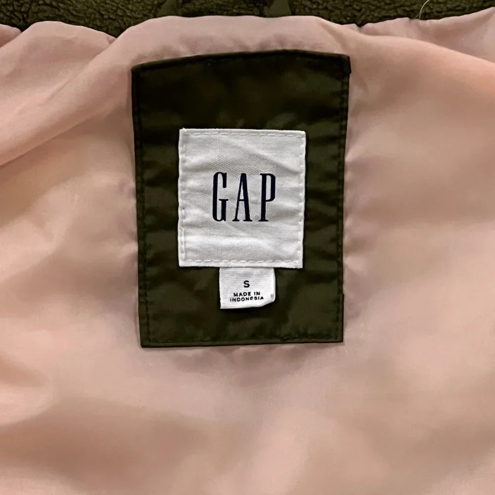 Gap Womens Puffer Vest Small Olive Green - Picture 8 of 10